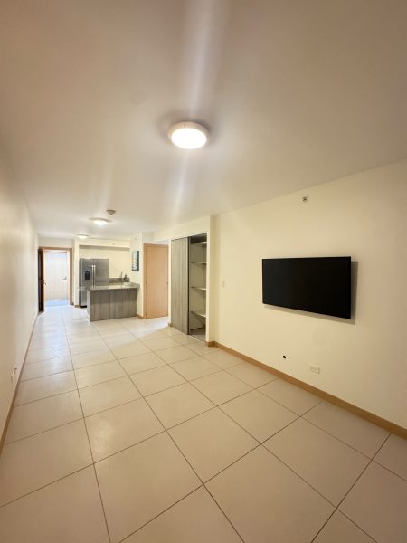 APARTAMENTO EN ALQUILER - TORRES DE HEREDIA.