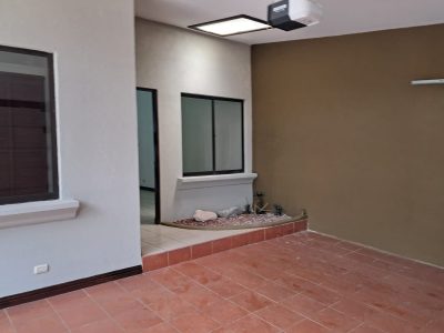 🏠 Casa en Tres Ríos, Residencial Estancia Antigua.