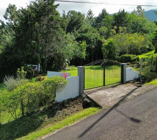 Finca en Carrizal de Alajuela
